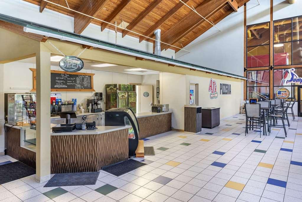 Three Bears Resort Warrens 레스토랑 사진